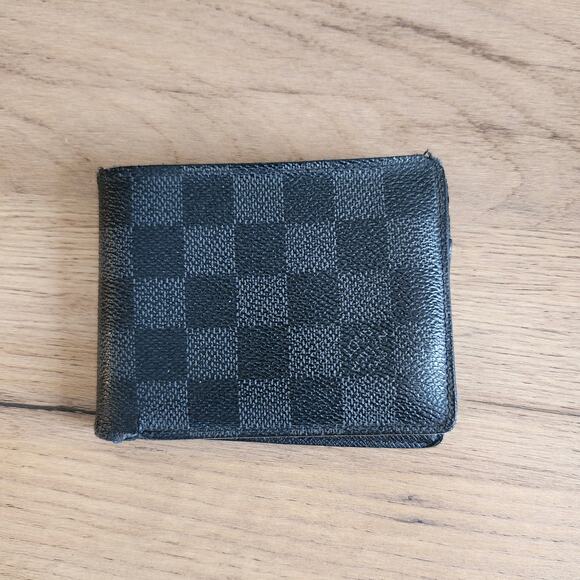 Authentic Louis Vuitton Wallet Damier Graphite Bifold - Picture 1 of 8